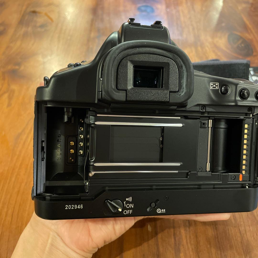 Canon キャノン　eos1v EOS-1v フィルムカメラ