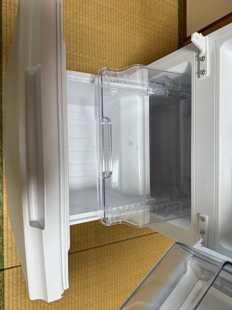 【美品】SHARP 冷蔵庫 2ドア SJ-D18J-W