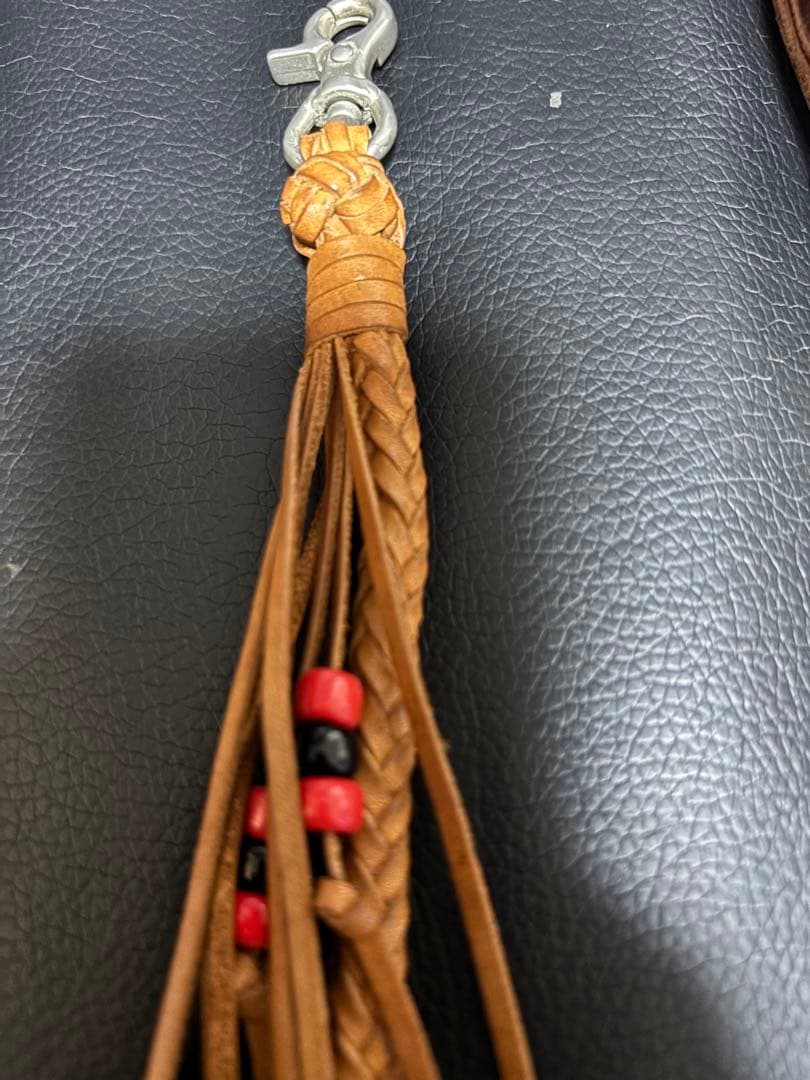 RED MOON　ビーズ付き　レザーウォレットチェーン　ロープ　ベルトループ