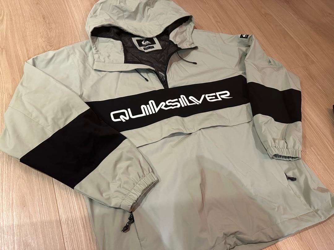 クイックシルバー　スノーボードウェア　カーキー