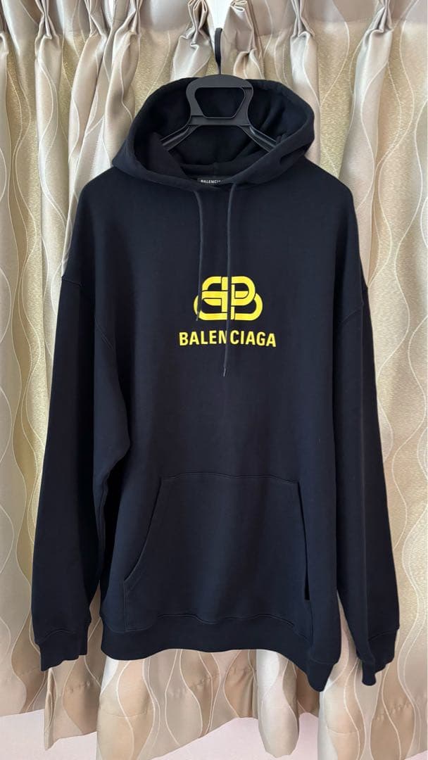 【BALENCIAGA】バレンシアガ・正規品・希少カラー・オーバーサイズパーカー