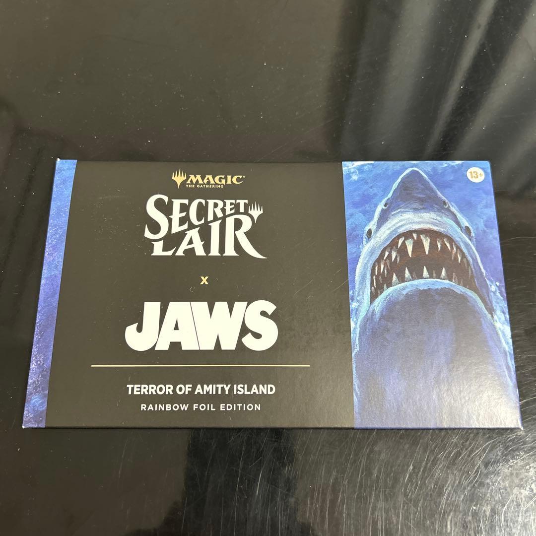 マジック：ザ・ギャザリング Secret Lair x Jaws MTG Rainbow Foil