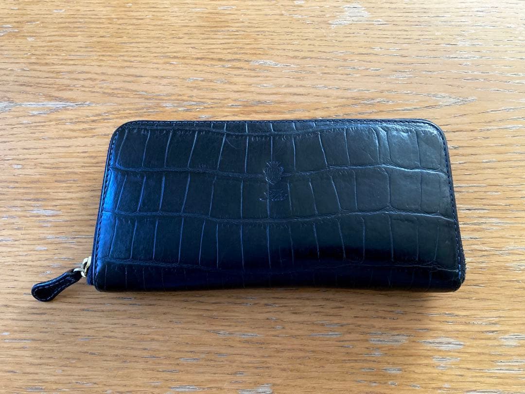 美品 Felisiレザー ラウンドジップ 長財布 ブラック 125 黒