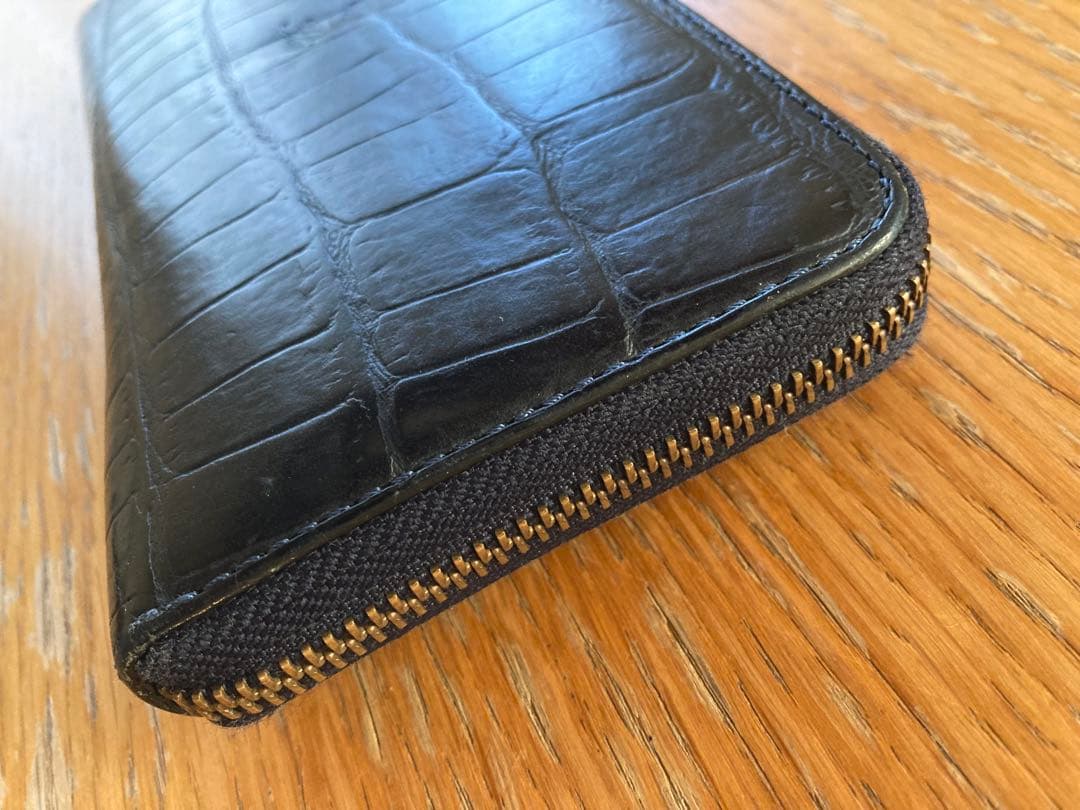 美品 Felisiレザー ラウンドジップ 長財布 ブラック 125 黒