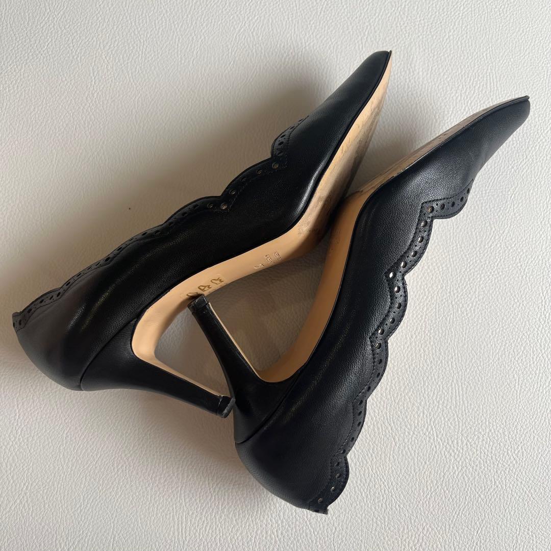 美品　ネブローニ　スカラップ パンチング　レザー　パンプス　レース　ヒール　24