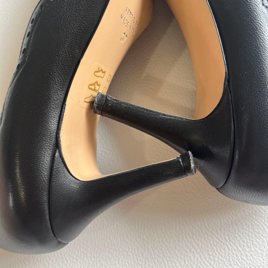 美品　ネブローニ　スカラップ パンチング　レザー　パンプス　レース　ヒール　24