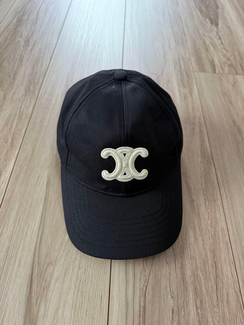 CELINE ブラックキャップ ロゴ刺繍
