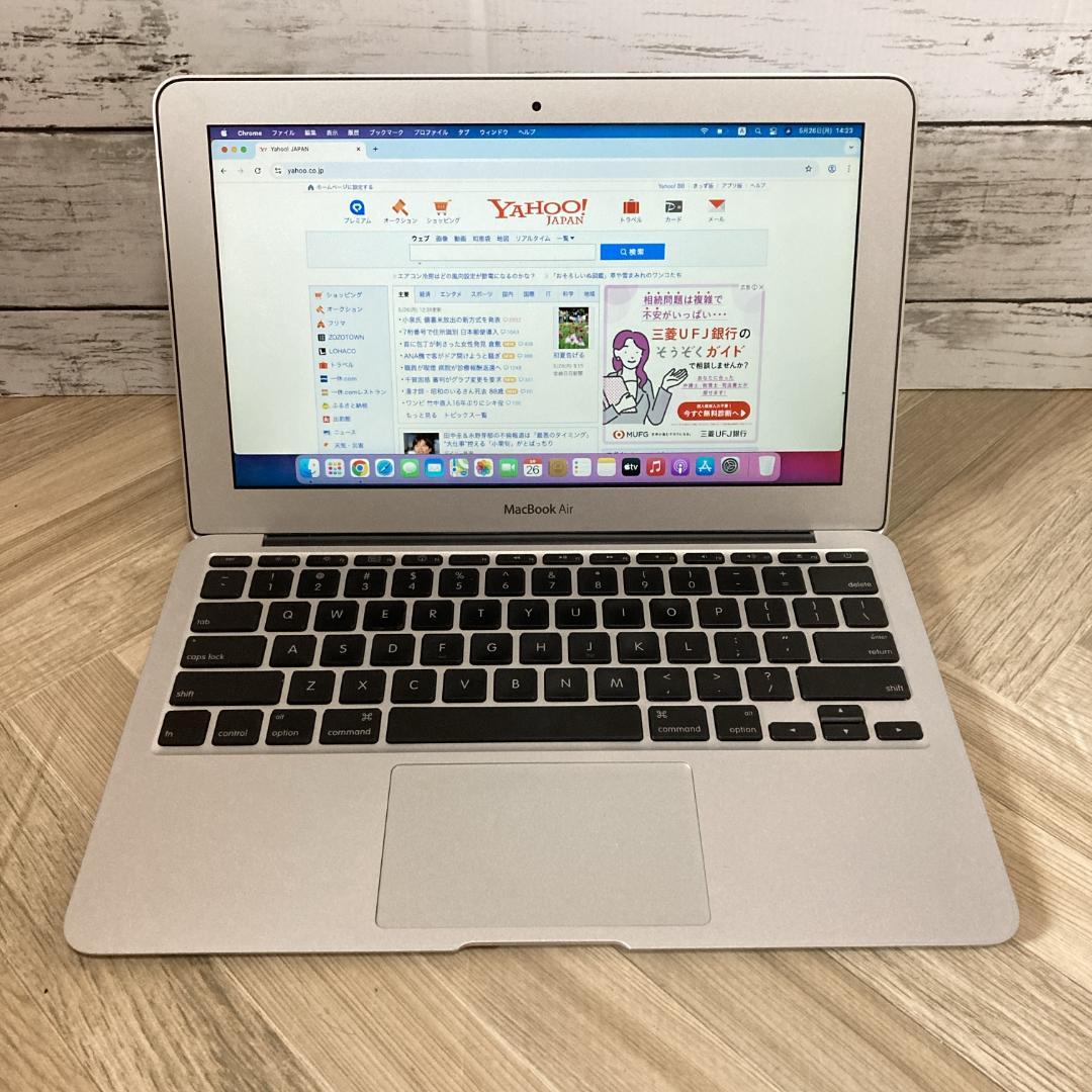 B2【Apple】 MacBook Air 11インチ