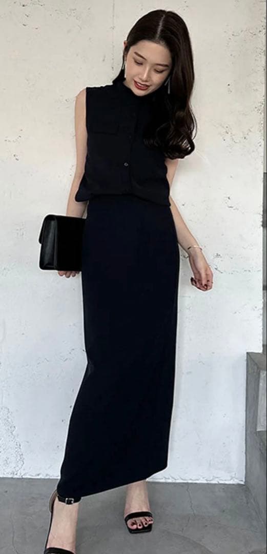 anuans バックサテンタイトスカート　ブラック