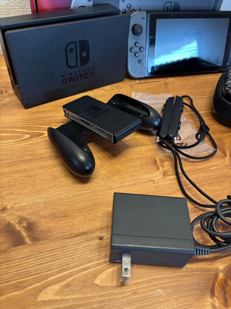 あ*き様 Switch 本体セット　任天堂スイッチ　中古品　 ニンテンドースイッ