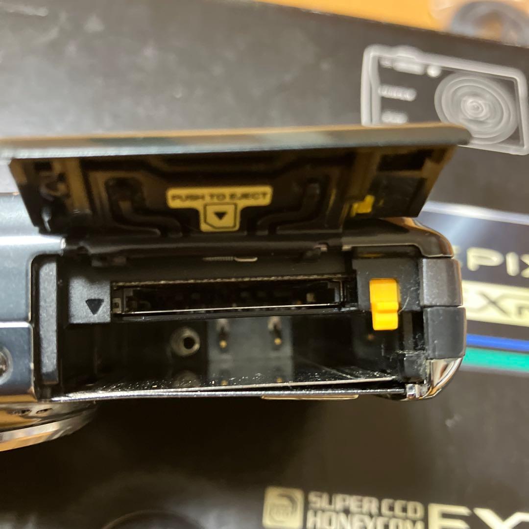 FUJIFILM FINEPIX F70EXR 富士フイルムバッテリー充電器付き