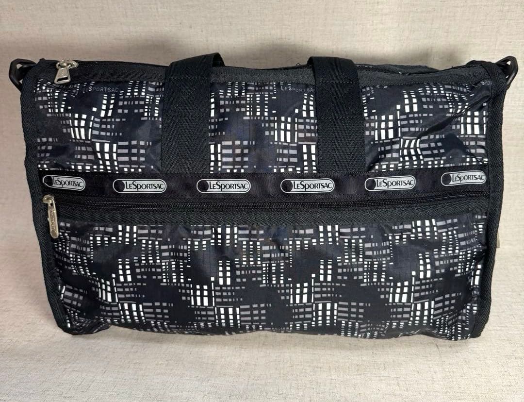 LeSportsac レスポートサック　モノトーン　総柄　黒　ボストンバック