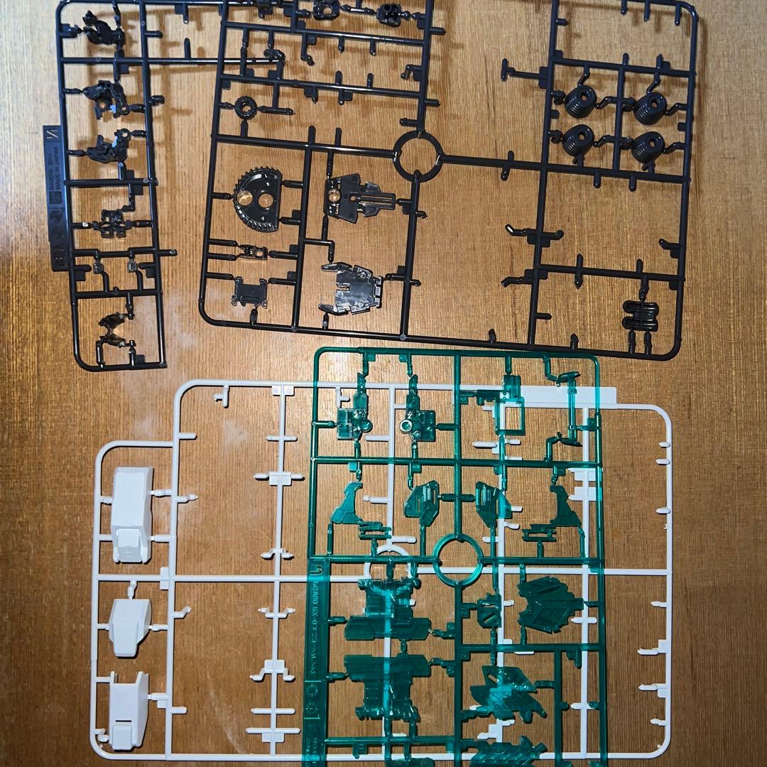 PG ユニコーンガンダム [最終決戦Ver.] 途中まで作成済み LEDあり