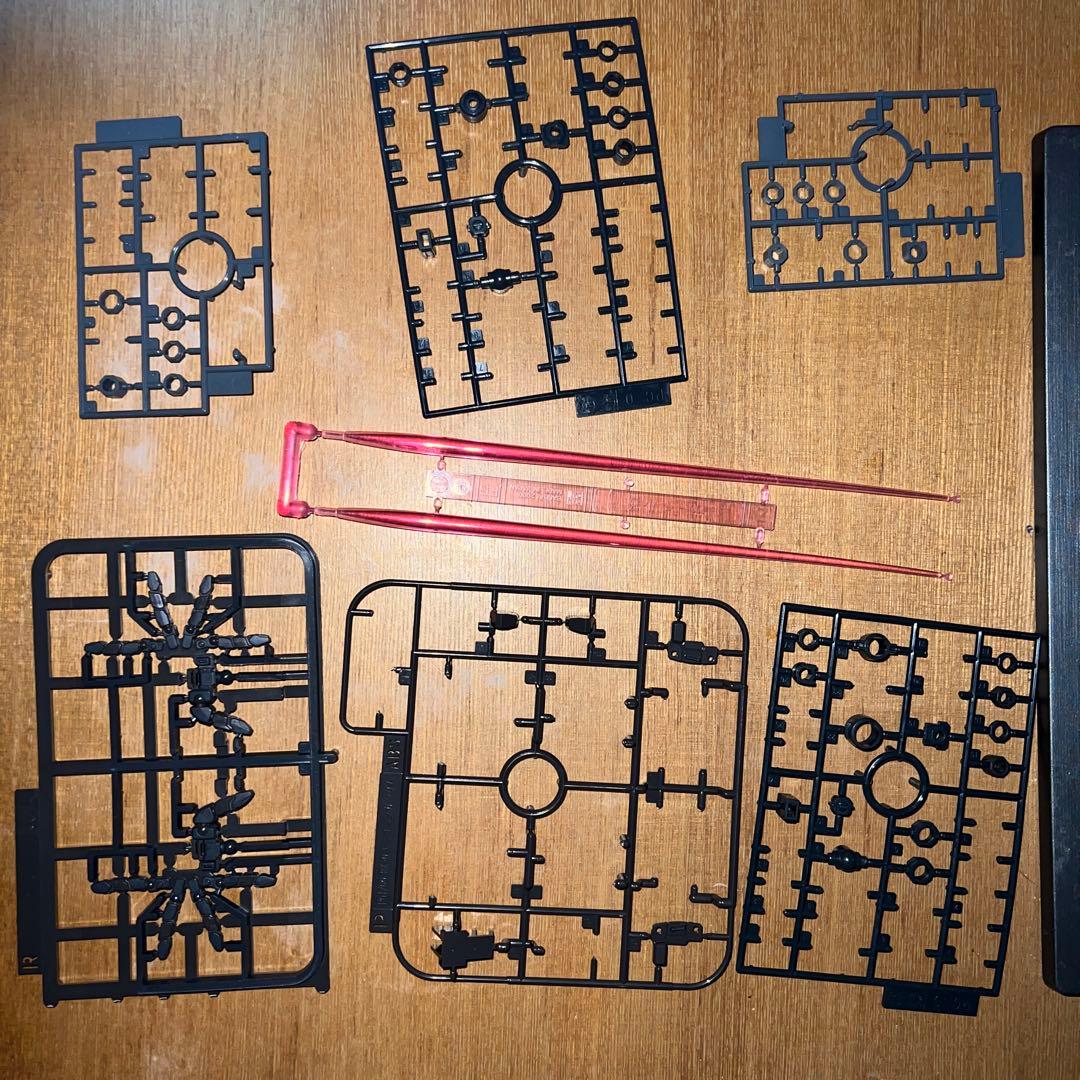 PG ユニコーンガンダム [最終決戦Ver.] 途中まで作成済み LEDあり