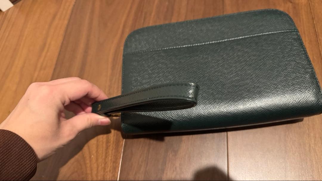 ルイヴィトン　セカンドバッグ