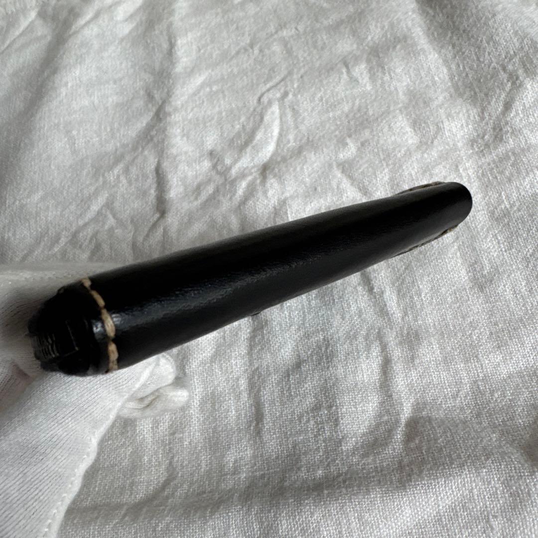 アンリークイール　小銭入れ　ケース