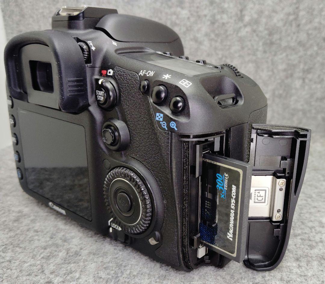 Canon EOS 7D 標準ズームレンズ付き