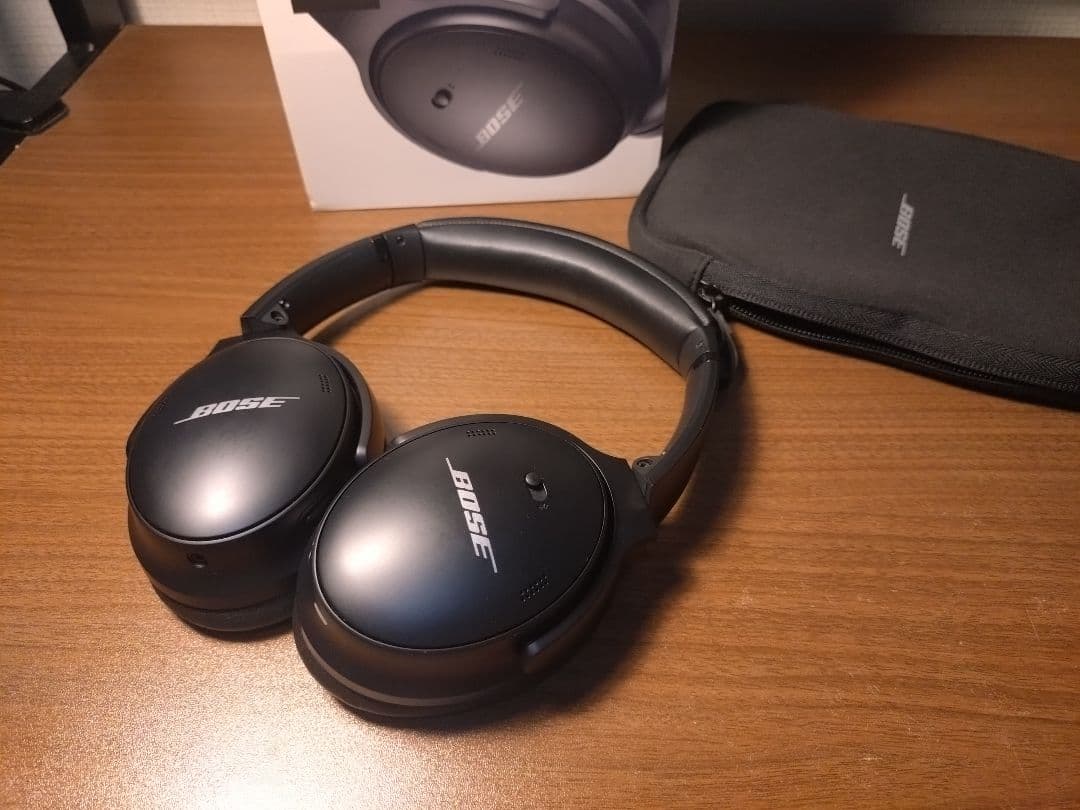 BOSE QC45　ワイヤレスヘッドフォン QuietComfort　ケース付