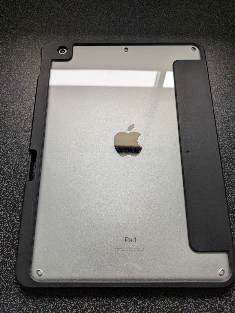 L*a様 iPad 第7世代 32GB Wi-Fiモデル・動作良好・ スタンド機