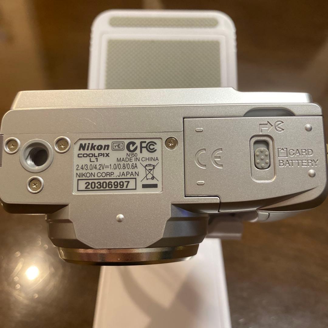 平成のデジカメ！ 世界のNikon COOLPIX