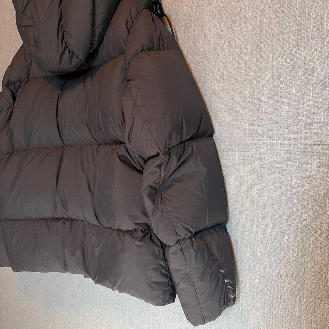 TATRAS ブラック ダウンジャケット フード付き ゴフィ