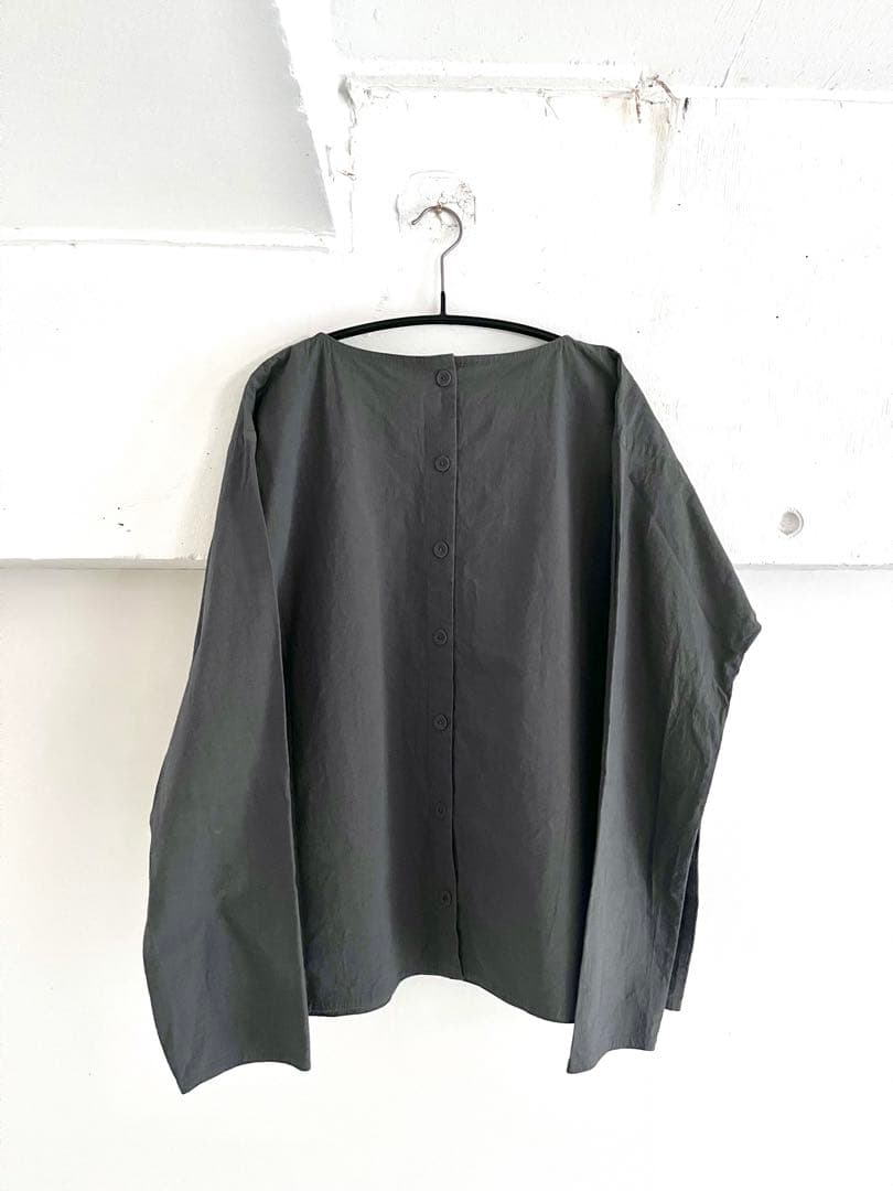 Veritecoeurヴェリテクール VC-2177ノーカラー長袖シャツ