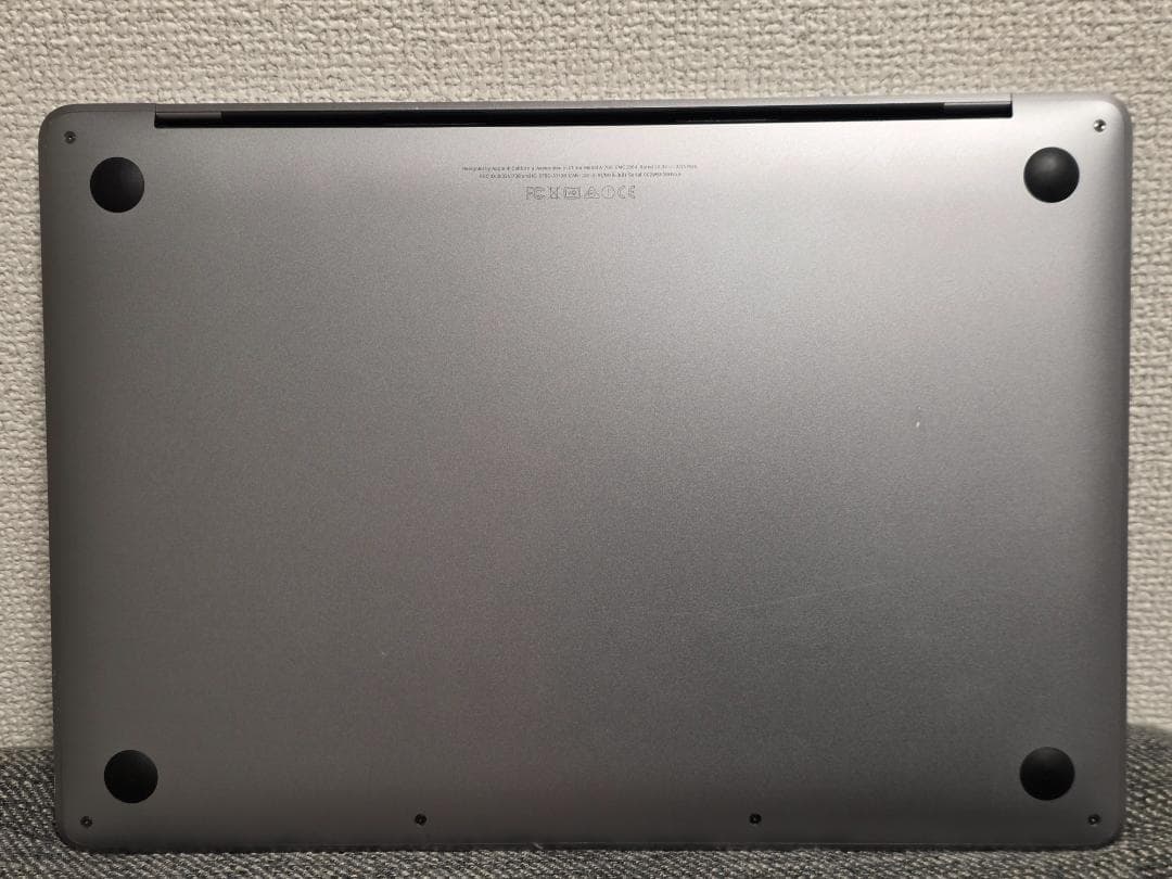 【天然水】Apple MacBook Pro スペースグレー