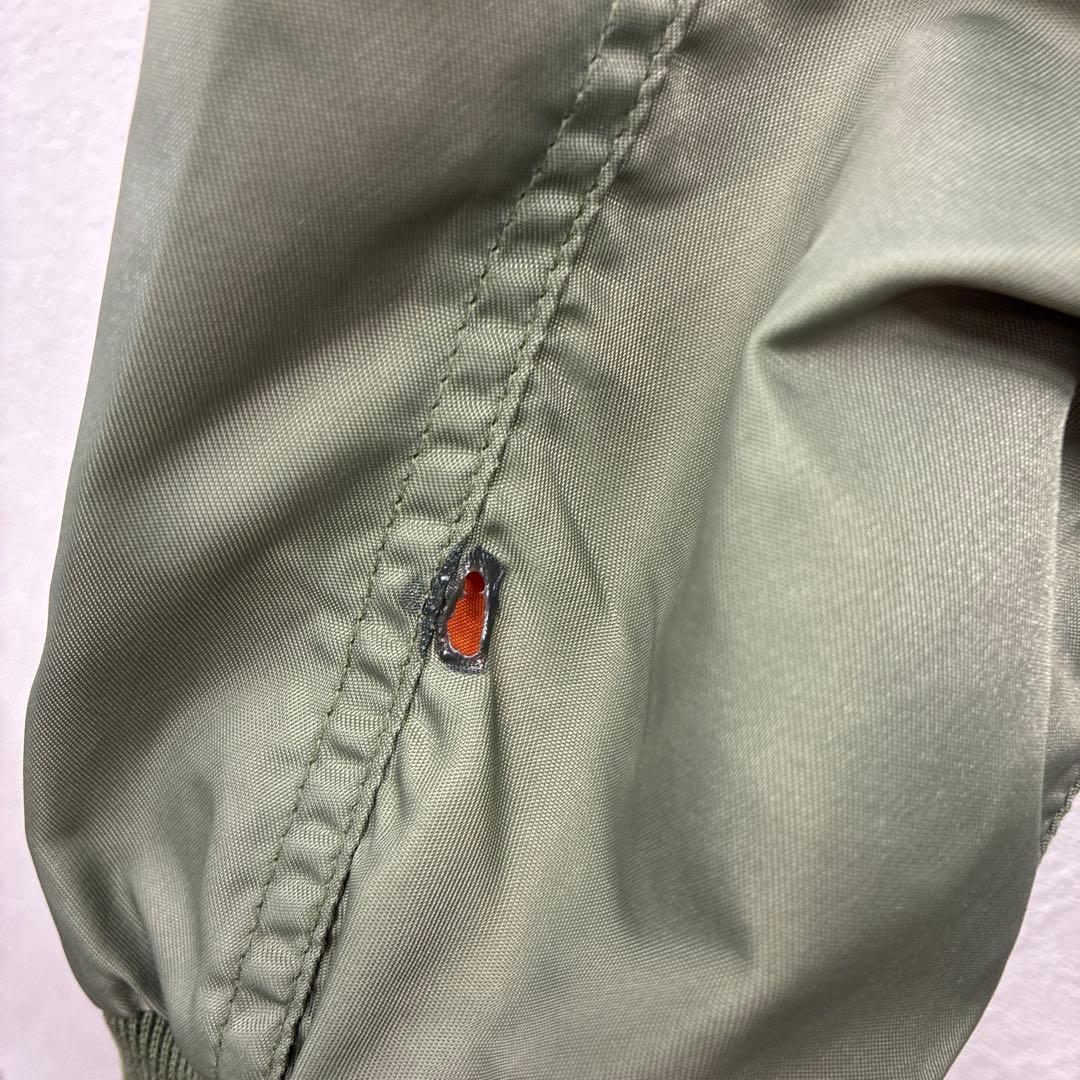 BOSS オリーブ色 ジャケット　FREE ◇45