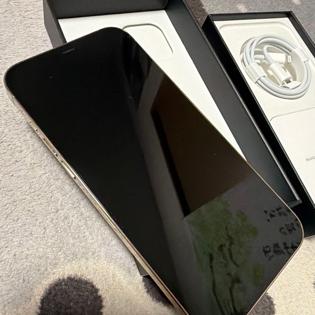 中古美品　iPhone 12 pro max 256 GB cold