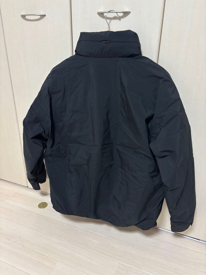 ゴアテックス ハイブリッド インシュレーテッドジャケット