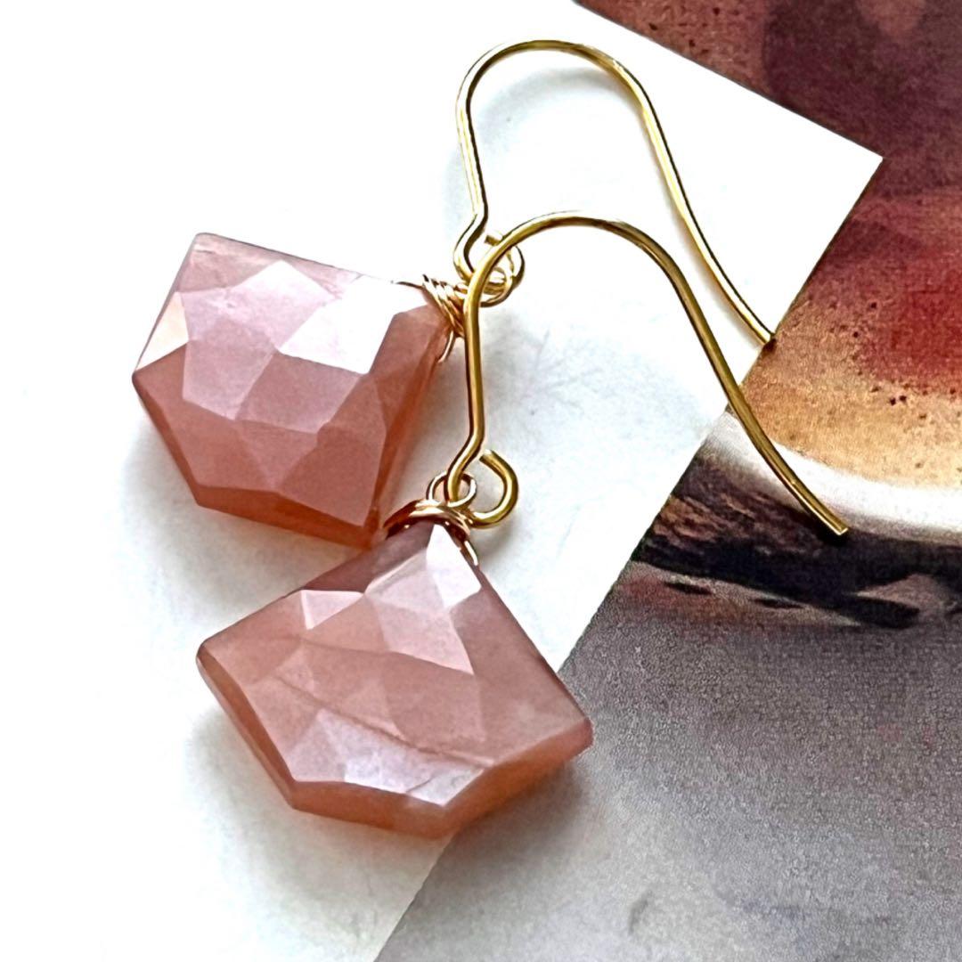 ビーゲンキ☺︎ 1点作品☺︎ ミスティックブルークォーツピアス