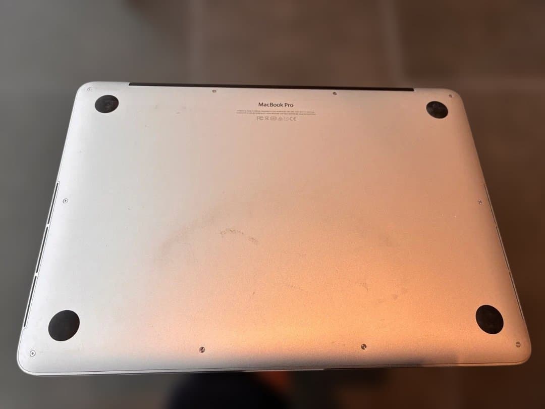 MacBookPro 2015 13インチ メモリ8GB ストレージ128GB