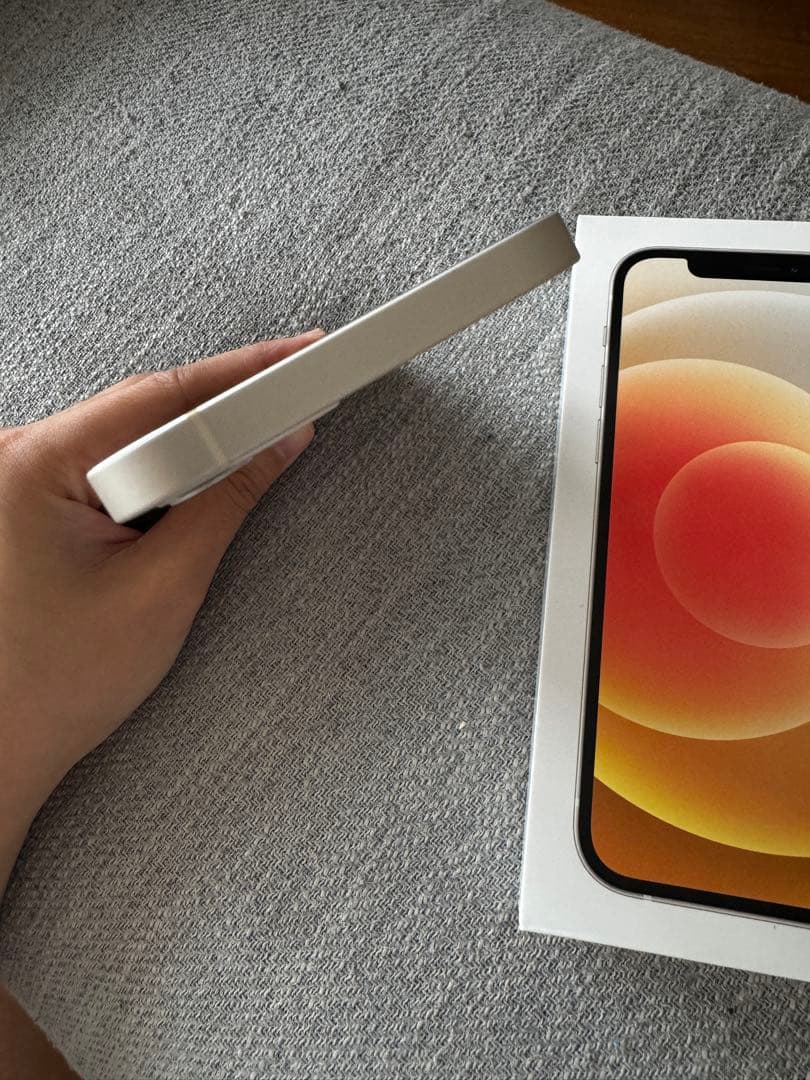 Apple iPhone 12 ホワイト 本体 箱付き