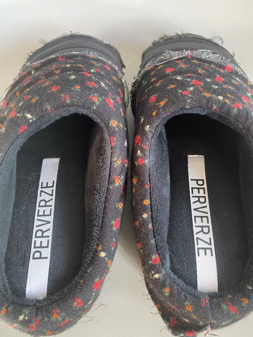 靴 PERVERZE SUBU. Step Winter Sandal 0