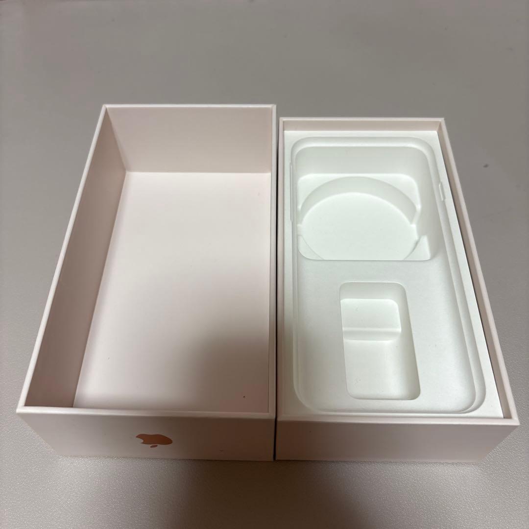 Apple iPhone 8 ゴールド 本体【美品】SIMフリー