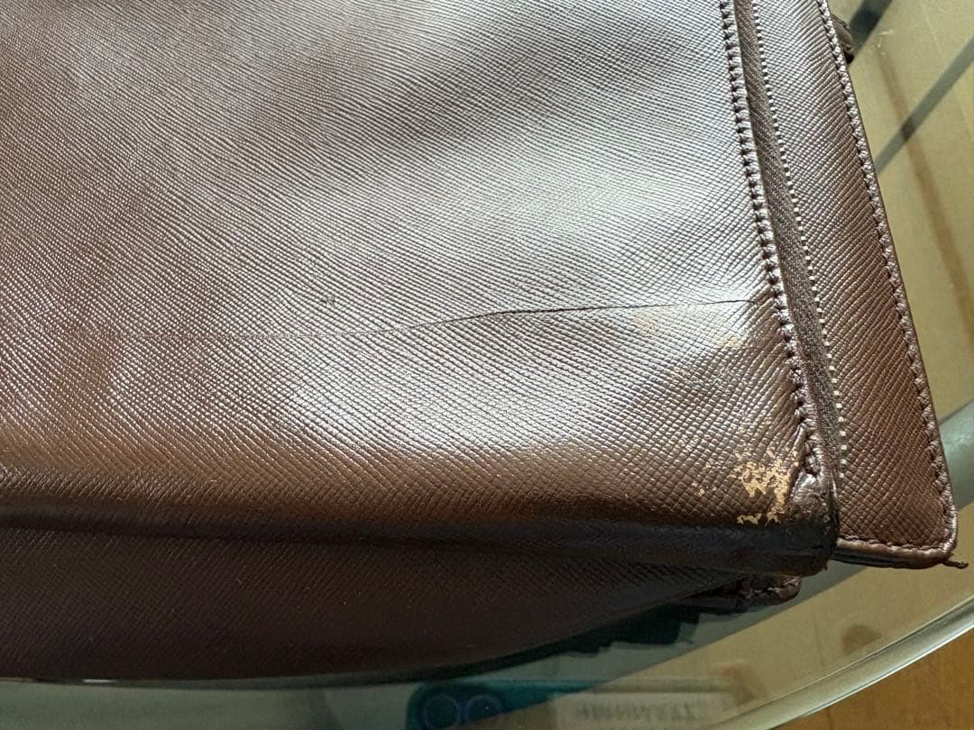 本日限定価格！美品！PRADA ブラウン レザービジネスバッグ！