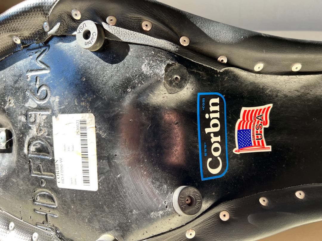 BMC Corbin コルビン96 - 03 ダイナ　fxd fxdx シート