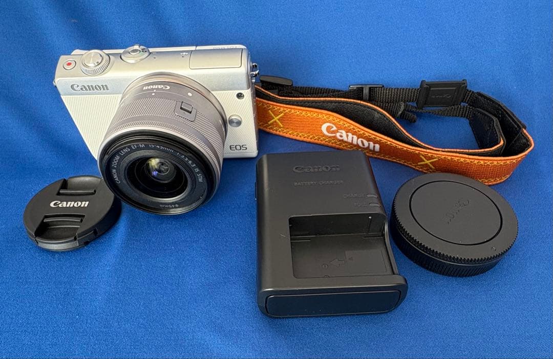 新品級　Canon EOS M100 ミラーレスカメラ EF-M 15-45mm