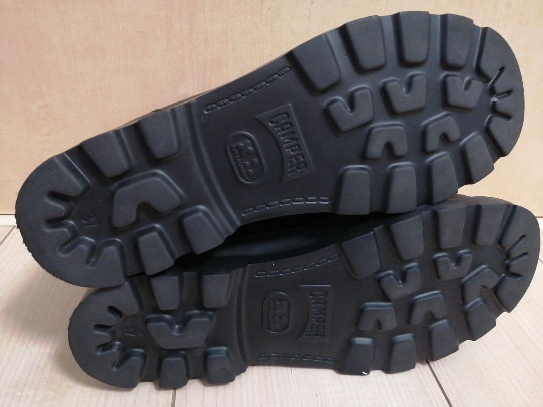 美品 Camperブルートゥス アンクルブーツ ブラック 37