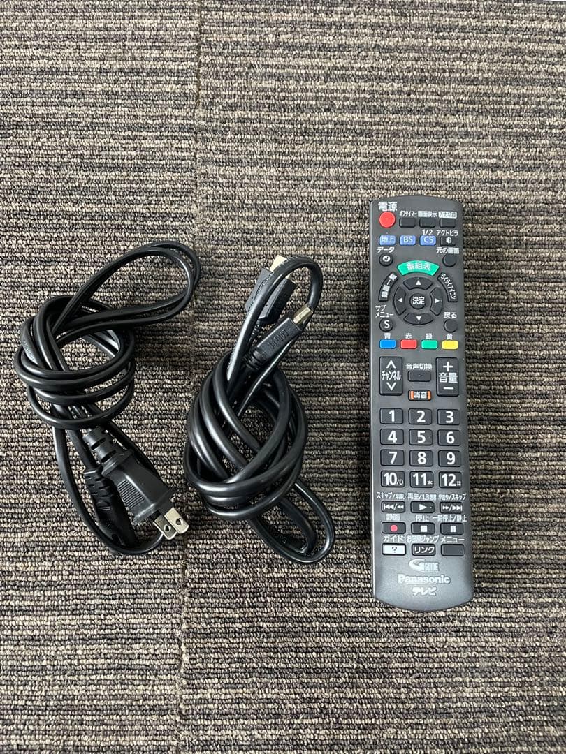 687美品✨ パナソニック 24V型液晶テレビ HDMIケーブル リモコン付き