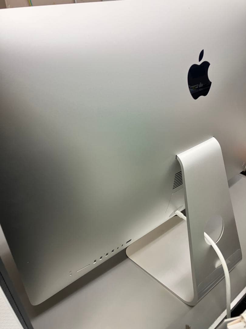 美品iMac 2020 27インチ 5K / i7 / 1TB SSD