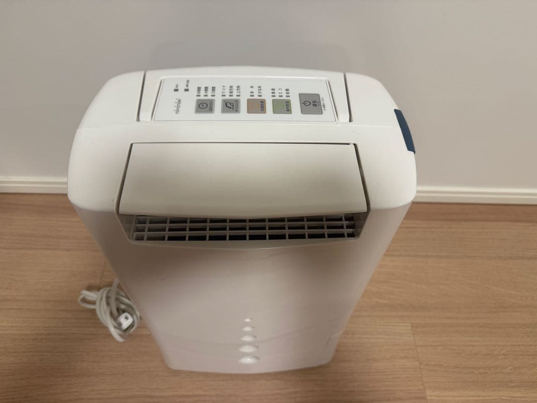 トヨトミ デシカント式除湿機　8.0L/日