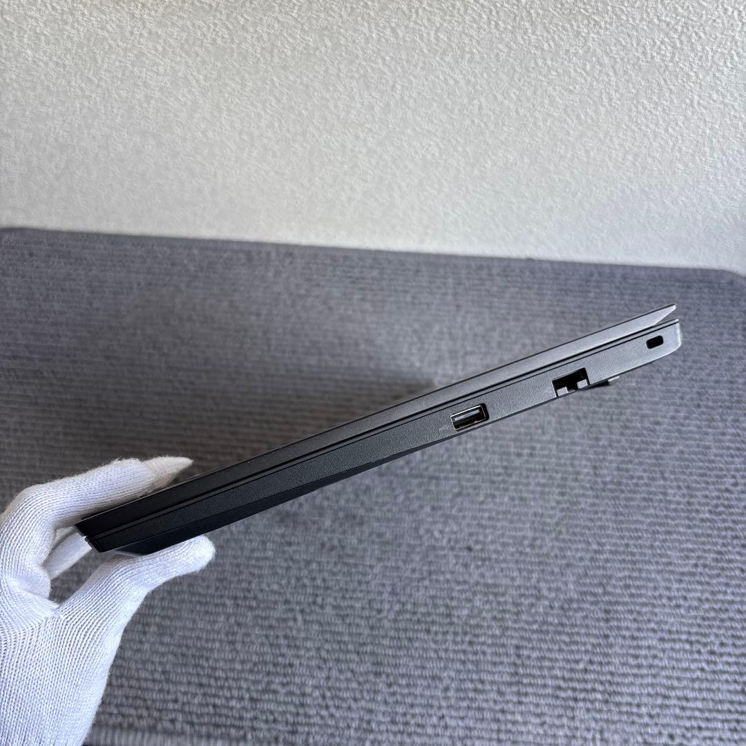 lenovo thinkpad E15 i5第11世代　メモリ4GB
