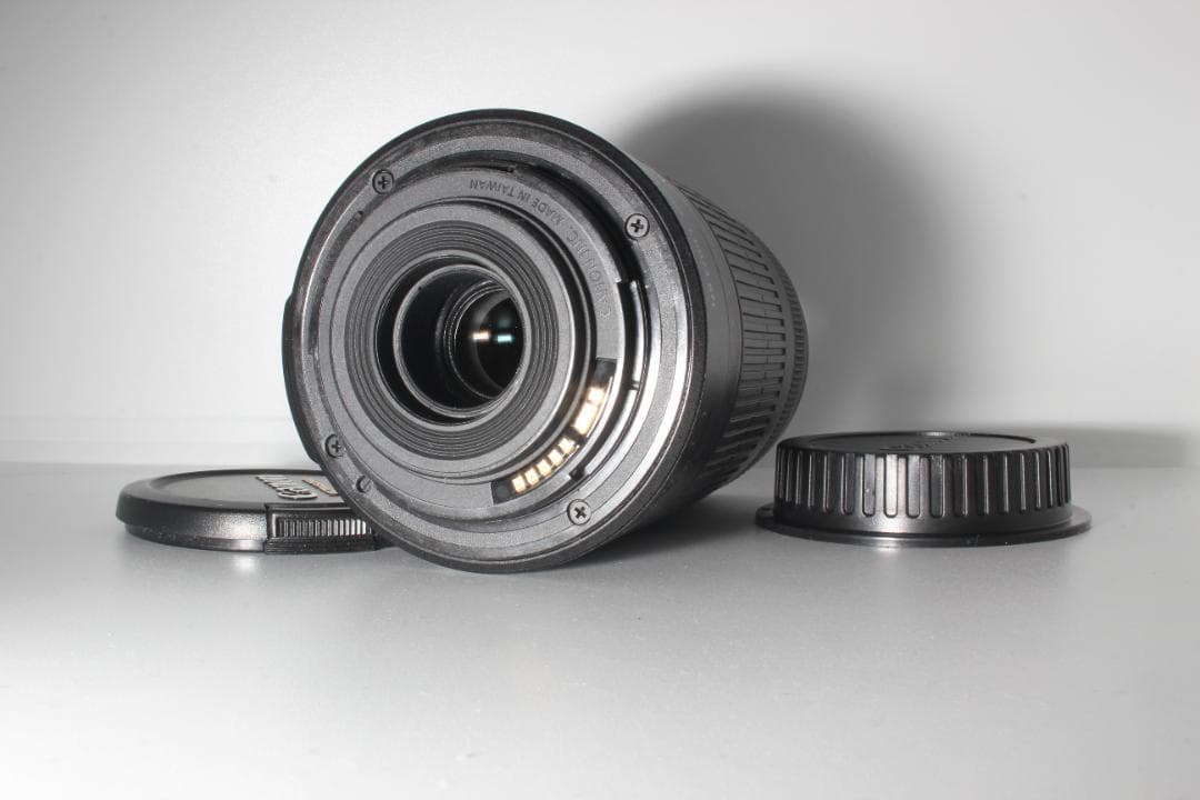 (極美品) Canon EF-S 55-250mm f/4-5.6 IS II