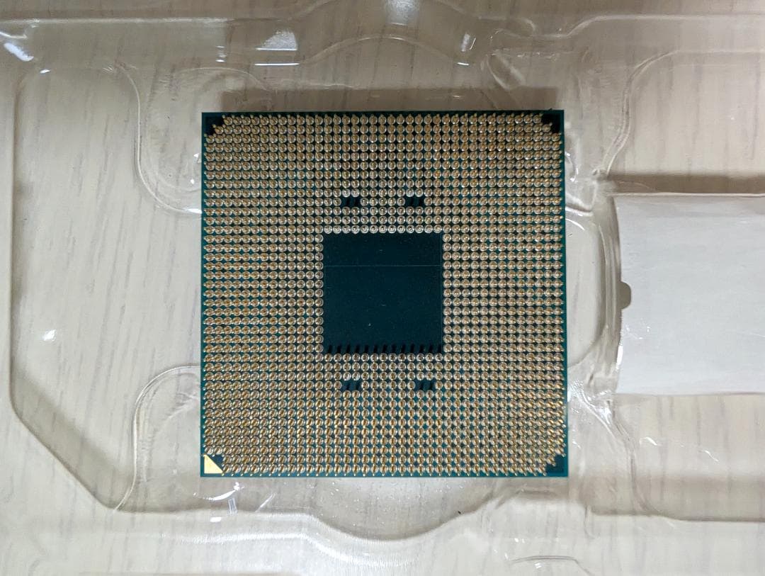 AMD Ryzen 7 5800X3D 中古