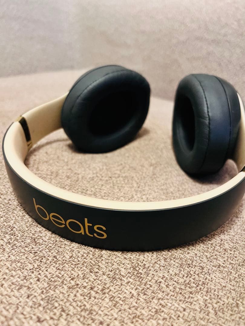 Beats Solo3 Wireless ヘッドホン ブラック