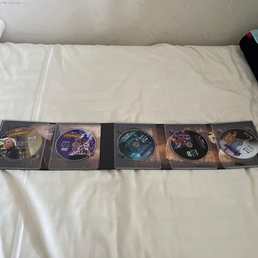 アベンジャーズ　ブルーレイ初回盤