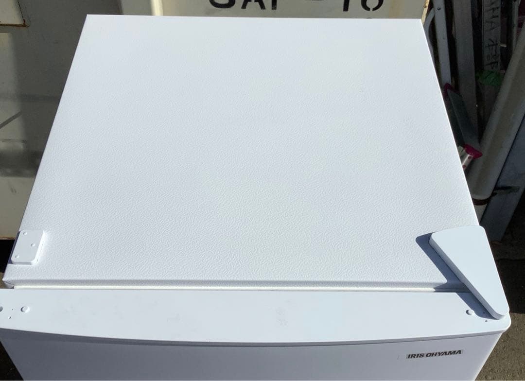 22年製 アイリスオーヤマ 2ドア冷凍冷蔵庫 IRSD-14A-W 142L