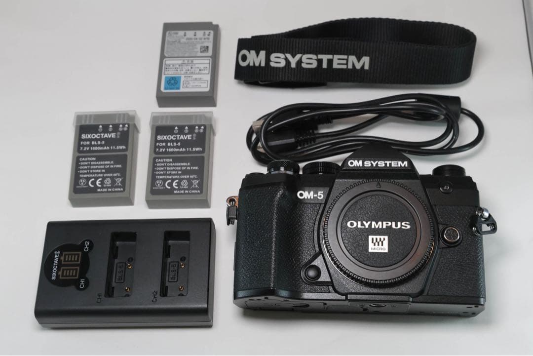 OM SYSTEM OM-5 黒 予備バッテリー充電器付
