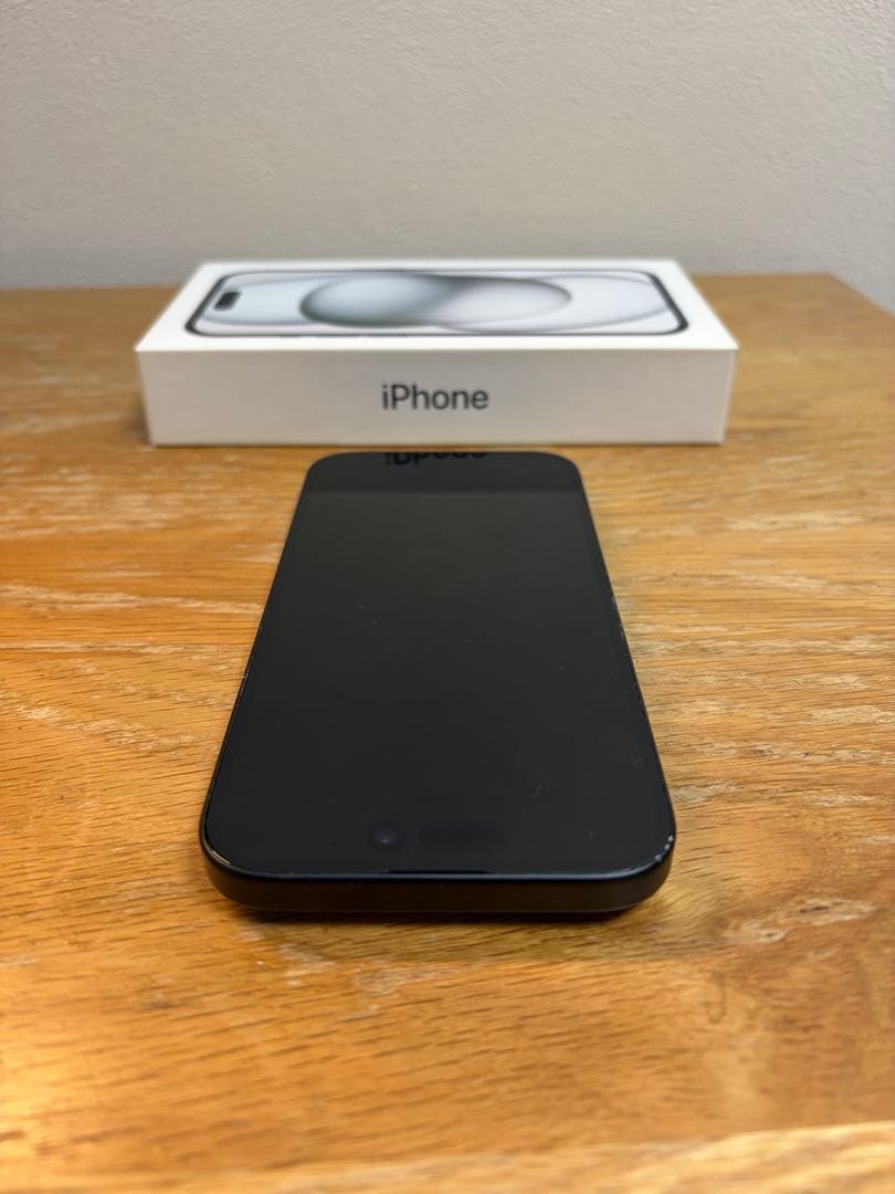 Apple iPhone 15 128GB ブラック SIMフリー　本体 箱付き